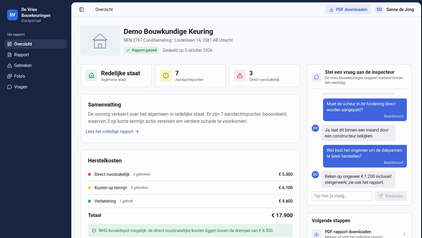 Het klantportaal van De Vries Bouwkeuringen met staat, aandachtspunten, samenvatting, herstelkosten en vragen aan de inspecteur